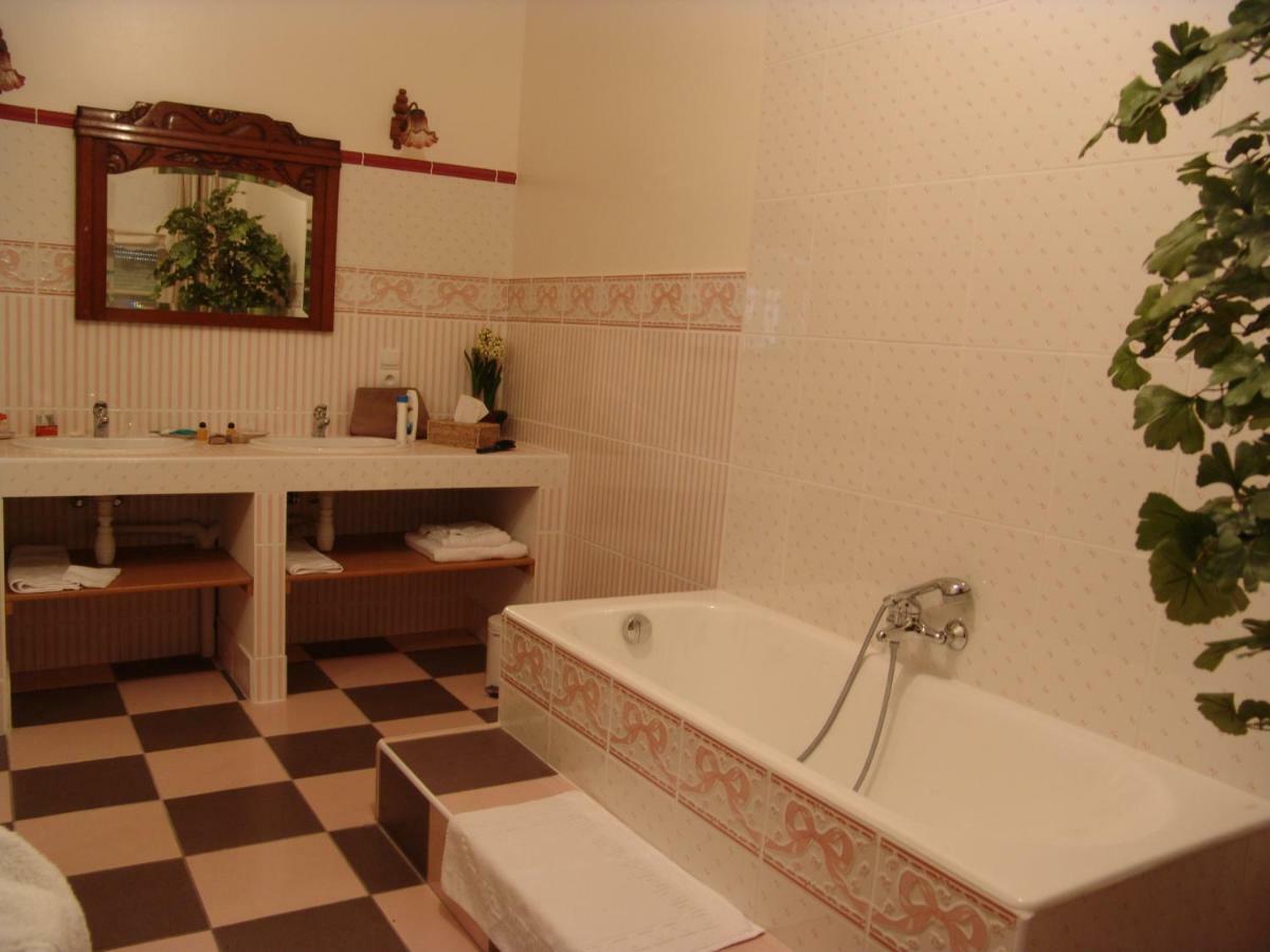 Le Domaine De Pomone Hotel Woinville Luaran gambar